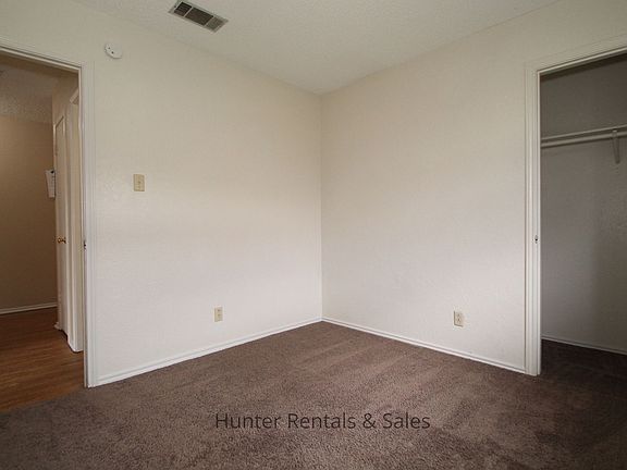 4th image of 1100 Goodhue Dr