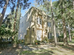 2922 Mount Clair Way, Long Beach, IN 46360