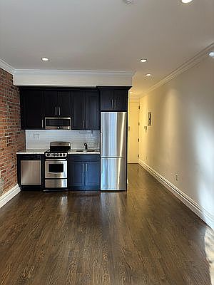 1st image of 42 Sidney Pl