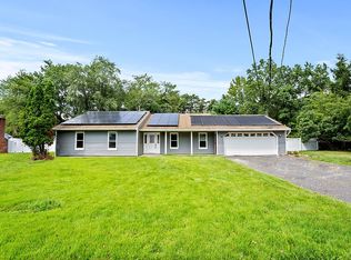 2 Sandburg Dr, Morganville, NJ 07751