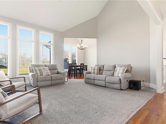 5th image of 21030 W 224th St