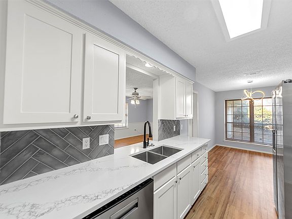 5th image of 2827 Cross Timbers Dr