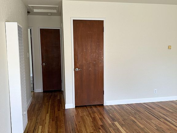 2nd image of 103 Eastwood Ct