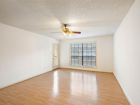 5th image of 1311 Antoine Dr APT 260