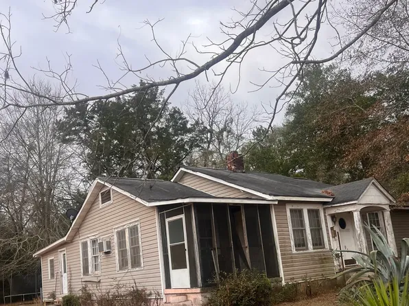 96 Jesse Johnson Dr, Blakely, GA 39823