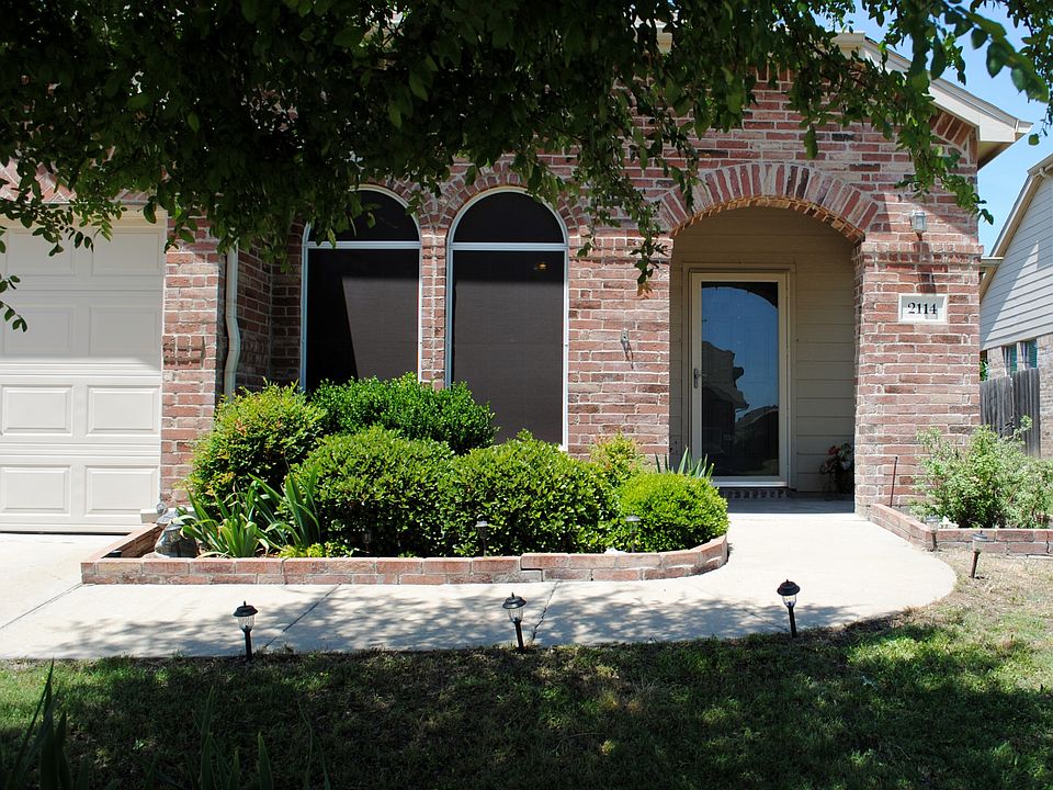 1st image of 2114 Helmoken Falls Dr