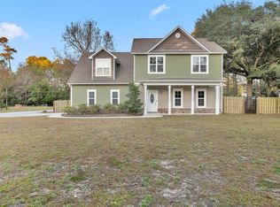 201 Anchor Ln, Sneads Ferry, NC 28460