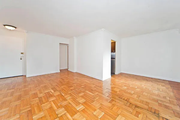 Rented by Town Residential | media 8