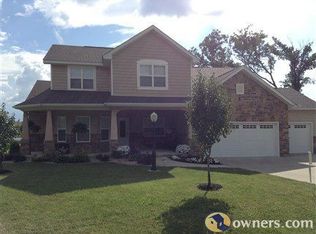 303 Twin Lakes Rd, Carterville, IL 62918