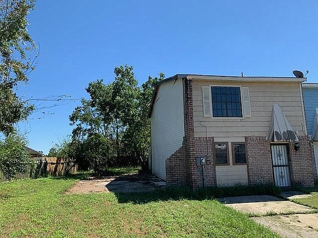 1st image of 5129 Bayouview Ct