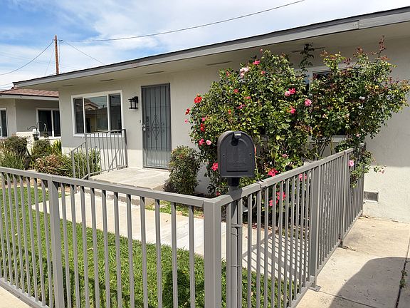 3rd image of 7634 Garvalia Ave