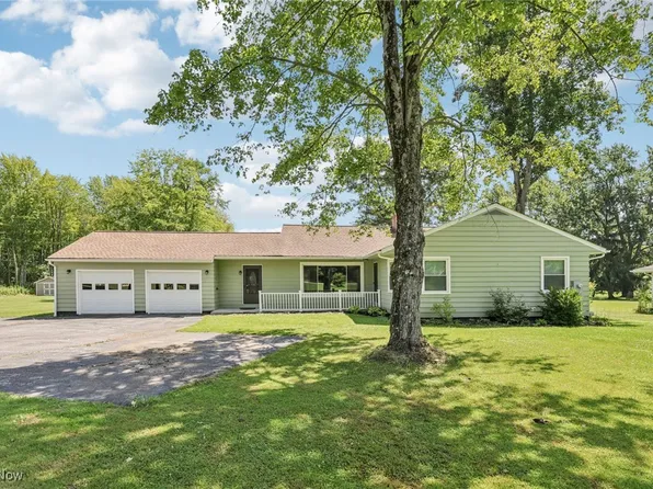 5097 Chillicothe Rd, Chagrin Falls, OH 44022