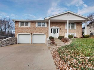 2901 Sonata Dr, Quincy, IL 62301