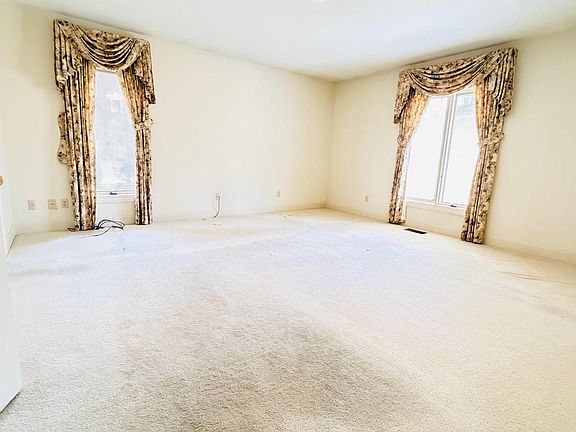 5th image of 1507 Pansy St NW