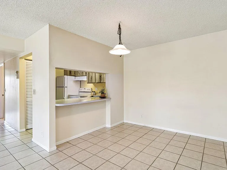 618 Sea Pine Way #A2 — Photo 7