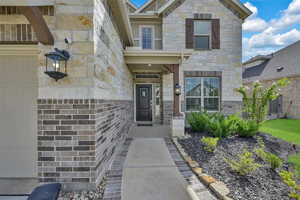 15122 Red Buckeye Dr — Photo 2