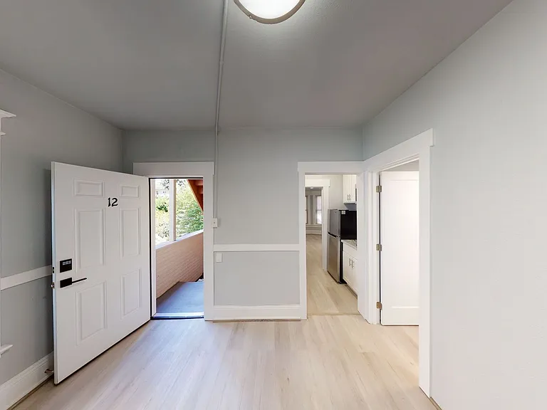 East Union Apartments | Updated Homes Steps from Pike/Pine — Photo 6
