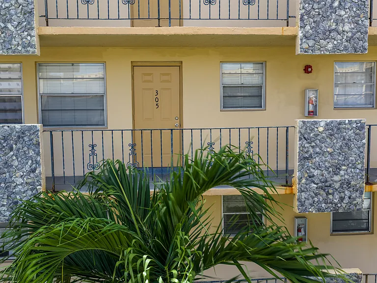 2145 Pierce St #305 — Photo 7