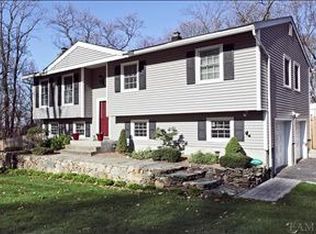 44 Glen Ridge Rd, Mahopac, NY 10541