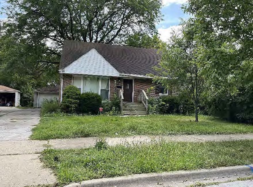 2nd image of 2055 Downey Rd