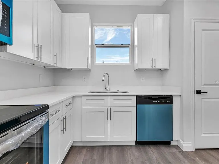 13314 Holtville Ave — Photo 3