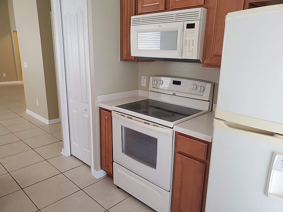 5th image of 7109 Kendall Heath Way