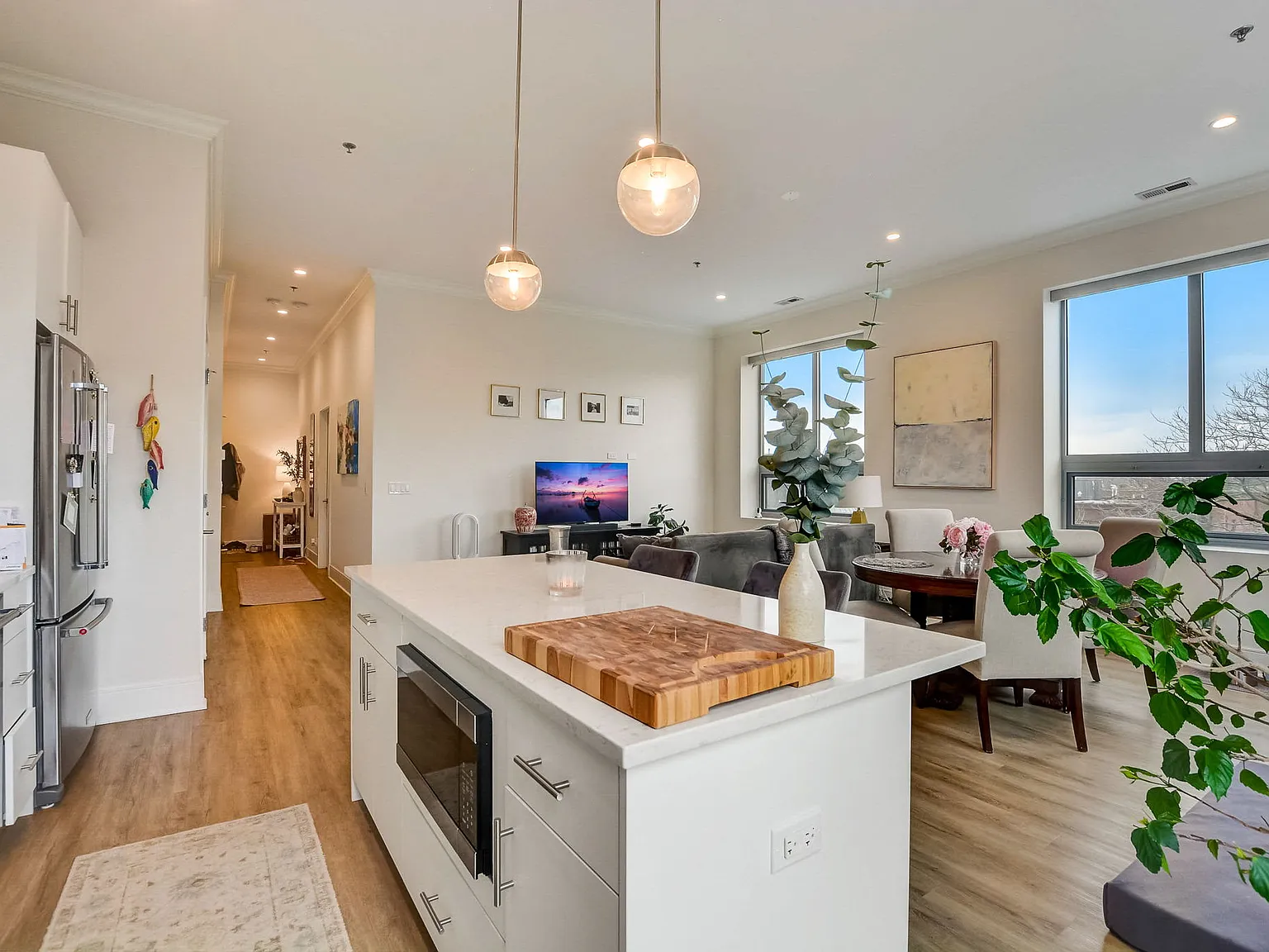 Laflin Place — Photo 2