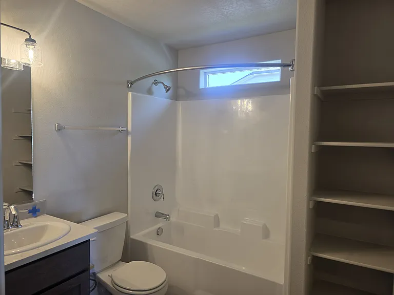 1528 N Wilhelm Way — Photo 8