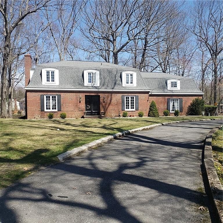 290 E Greenwich Ave, West Warwick, RI 02893 Zillow