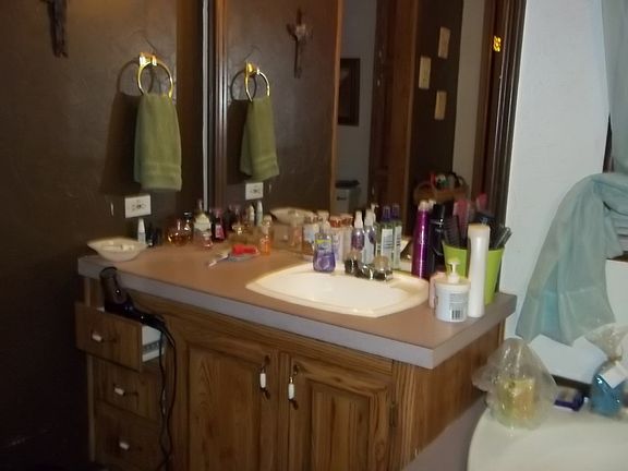 5th image of 1102 Flag Creek Dr