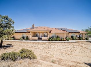 8225 Ailanthus St, Phelan, CA 92371