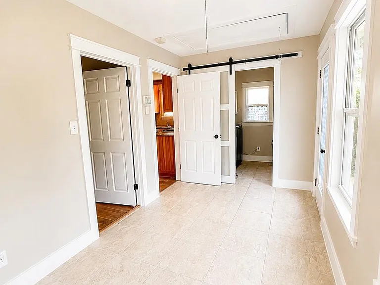 5707 Delfren Ln — Photo 14
