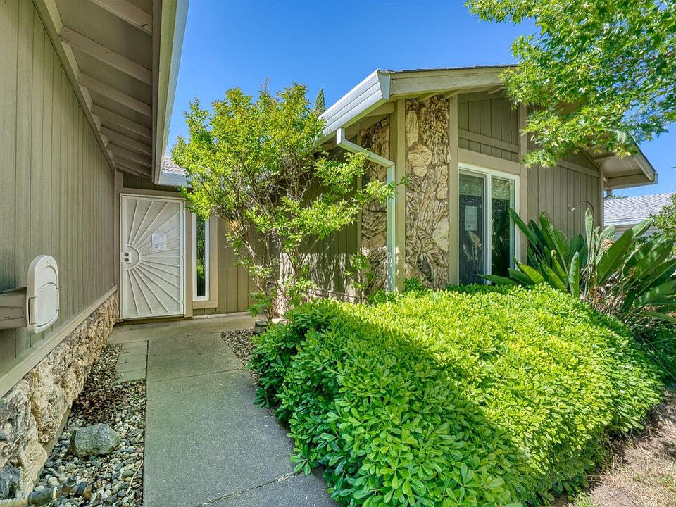 1st image of 5095 Village Elm Dr