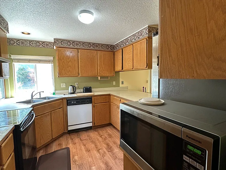18078 NW Sylvania Ln — Photo 16