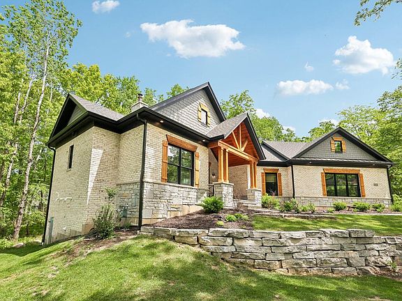 3rd image of 542 Berwyn DRIVE