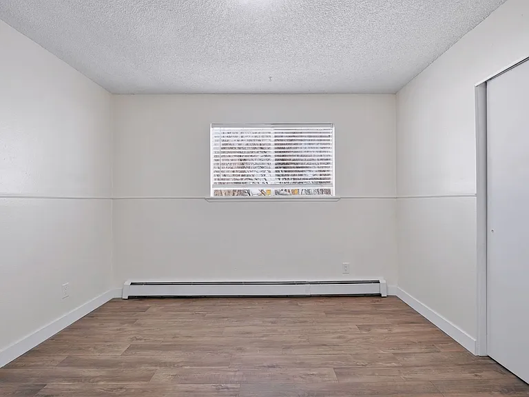 1074 Cedar Way — Photo 17