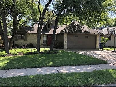 1st image of 2811 Crownspoint Dr