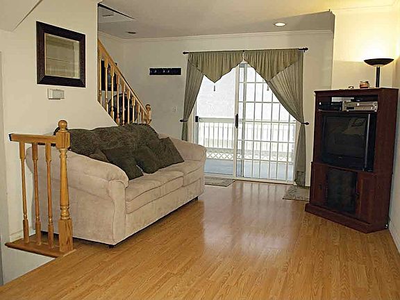 2nd image of 1534 Marcelina Ave Unit C