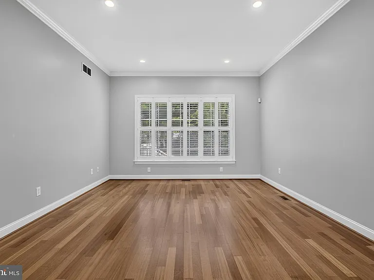 16 Oak Leaf Ln — Photo 39