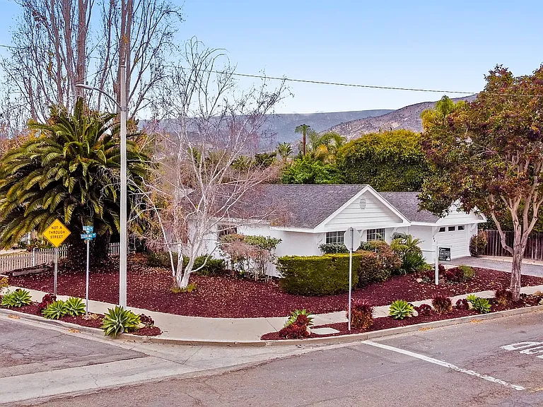 1455 Sterling Ave — Photo 25