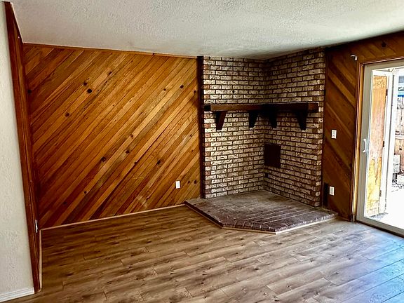 4th image of 1111 Stevens St APT 12