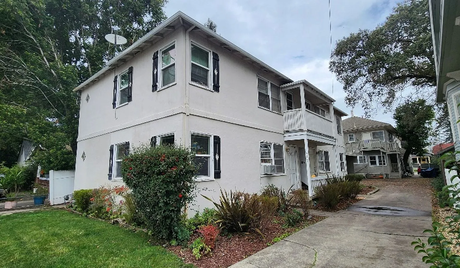 Humboldt-Riley — Photo 1