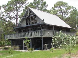 119 Larry Dr, Carrabelle, FL 32322
