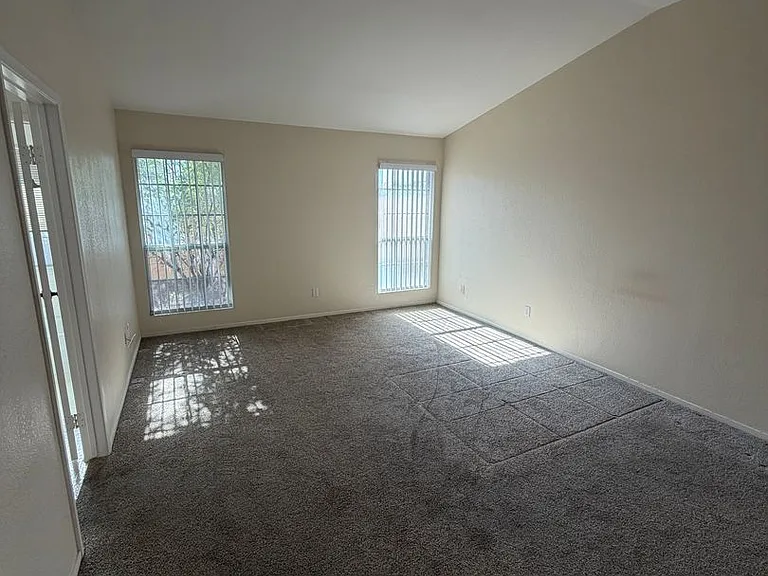 5408 Cove Point Dr — Photo 21