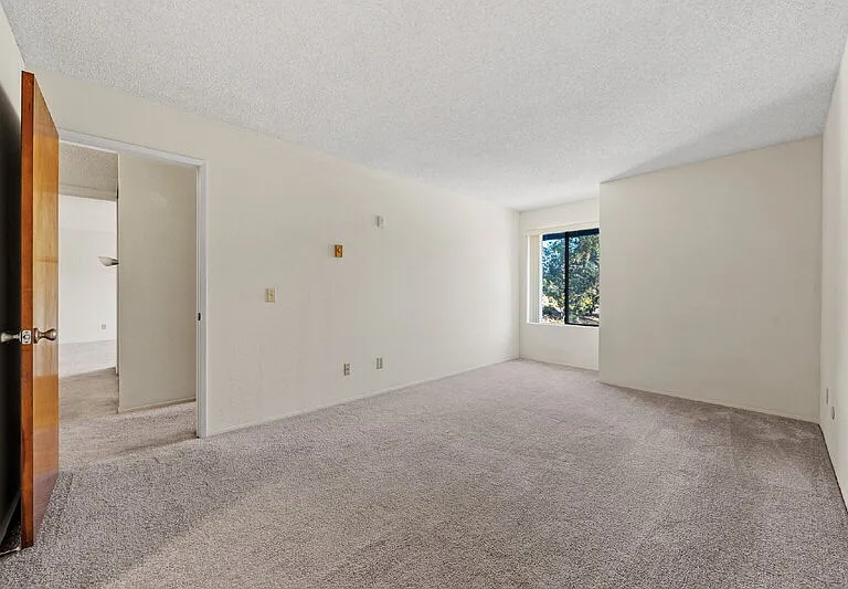 8308 Regents Rd #2E — Photo 20
