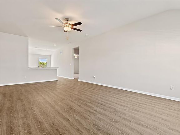 5th image of 37585 W 209th St