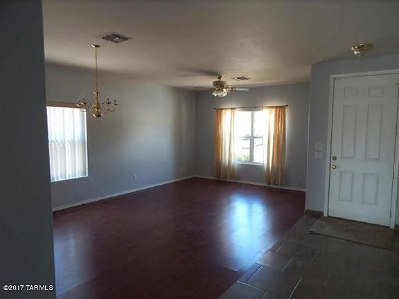 2nd image of 10906 S San Clemente Camino