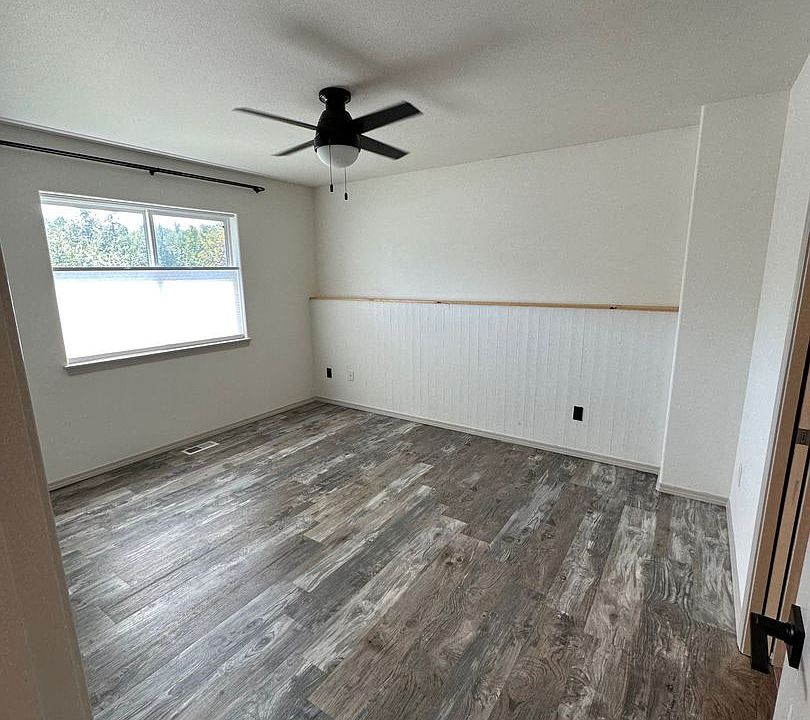 1st image of 401 S Wasilla St Unit 6