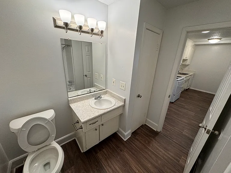 Hunting Ridge Apartments — Photo 30