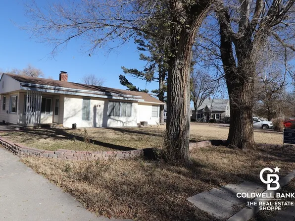509 E Hazel St, Garden City, KS 67846